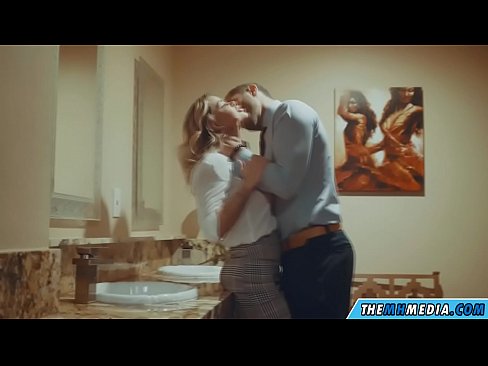 ❤️ ໃນເວລາທີ່ຜິວເນື້ອສີຂາວ busty seduces ທ່ານຢູ່ໃນຫ້ອງນ້ໍາສາທາລະນະ ❤️❌ ຮູບໂປ້ທາງຮູທະວານ ທີ່ lo.xxxnd-com.ru ❌❤